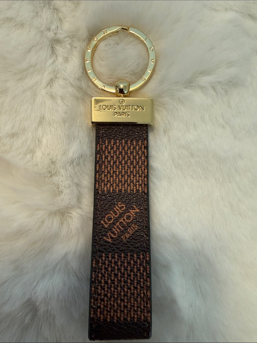 NWOT Source Unknown Brown and Tan Canvas Key Holder with Gold Hardware